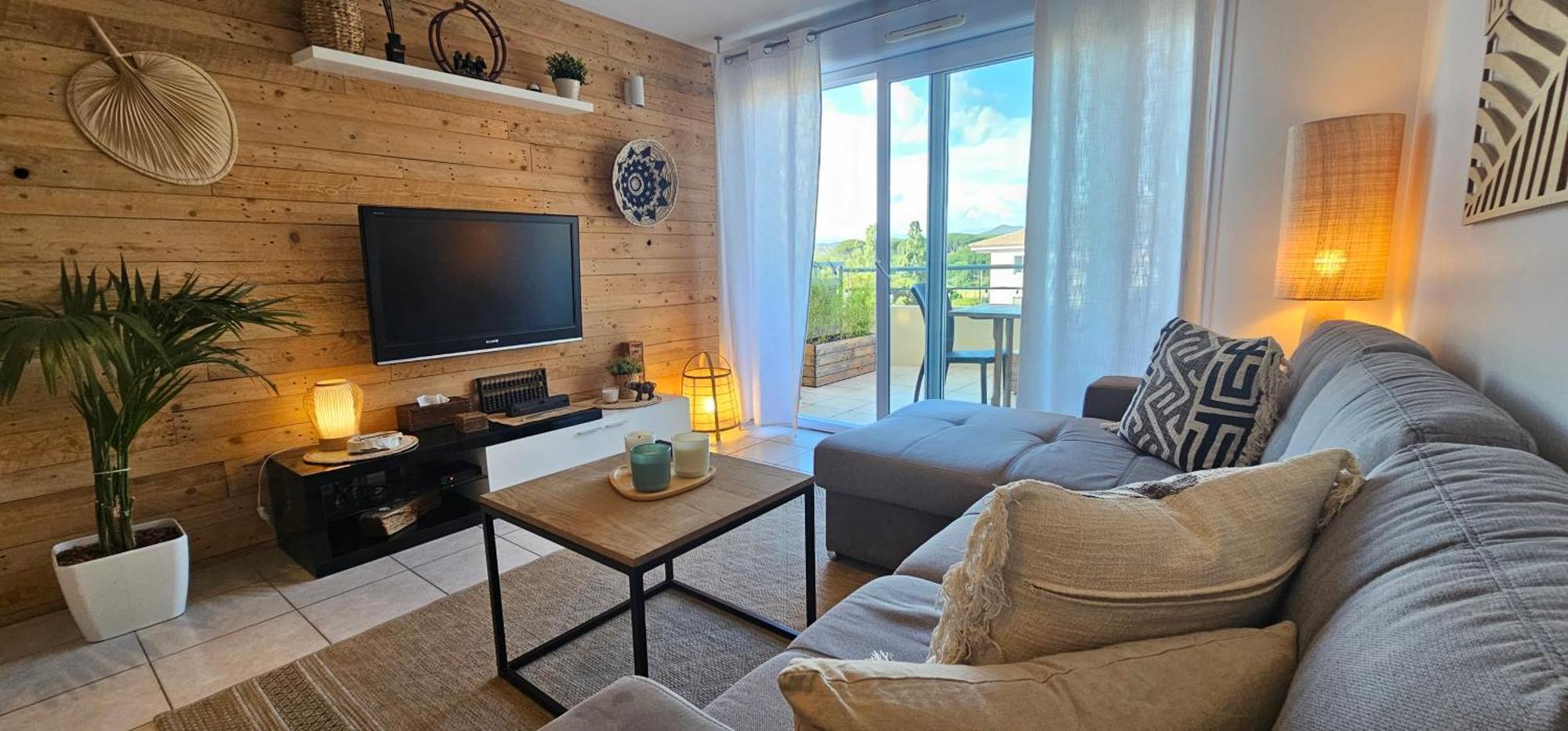 Appartement 2 Pieces Cosy Classe 3 Etoiles Climatise Fréjus Eksteriør bilde
